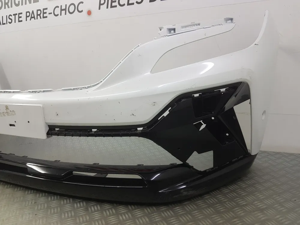 Renault Austral (Esprit Alpine) használt első lökhárító