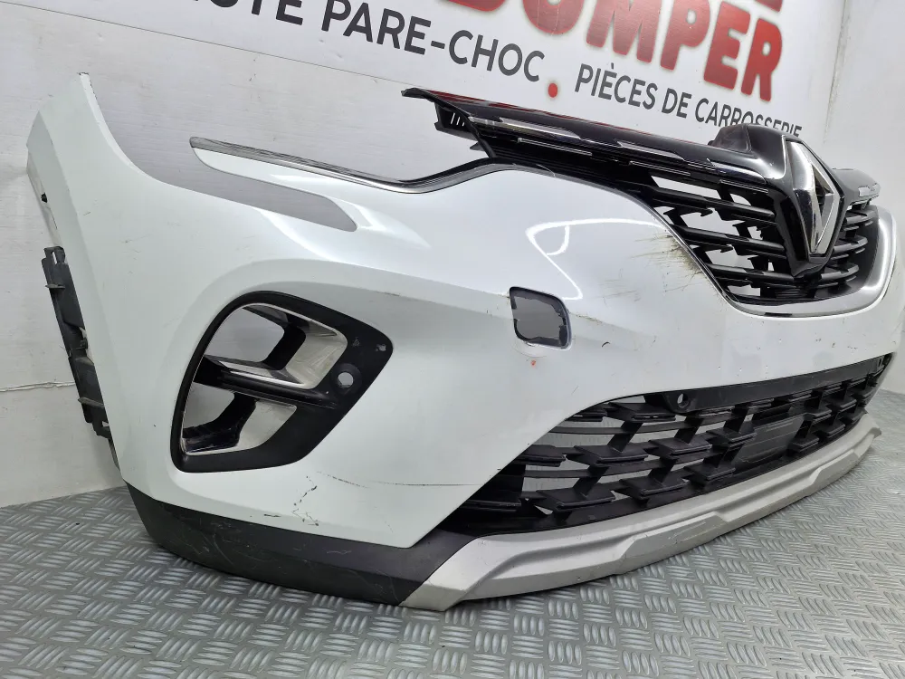 Renault Captur II első lökhárító (2019-től) – Fehér – Radarral – Eredeti használt darab