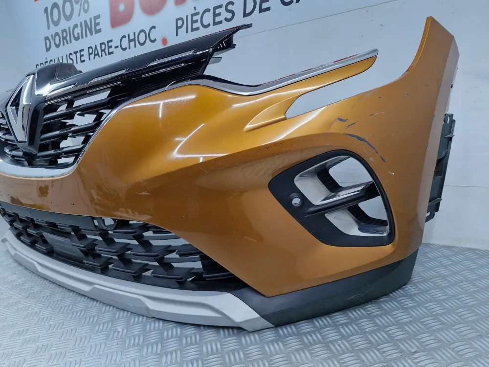 Renault Captur II első lökhárító barna (2019-től) – Radarral – Eredeti használt alkatrész