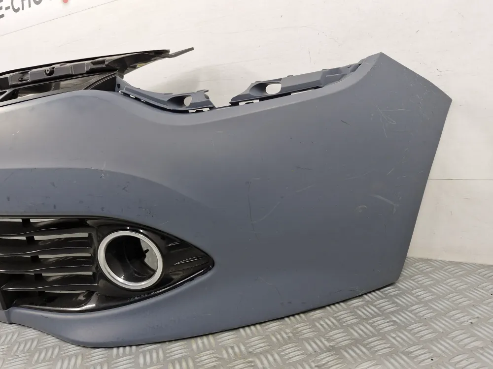 Renault Clio 4 Első lökhárító Fázis 1 (07/2012-től 12/2016-ig) – Eredeti új