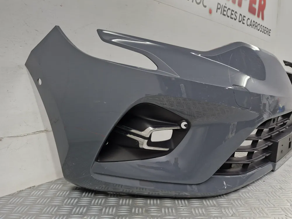 Renault Clio 5 Első lökhárító 1. fázis (2019.04-től) – Eredeti használt alkatrész