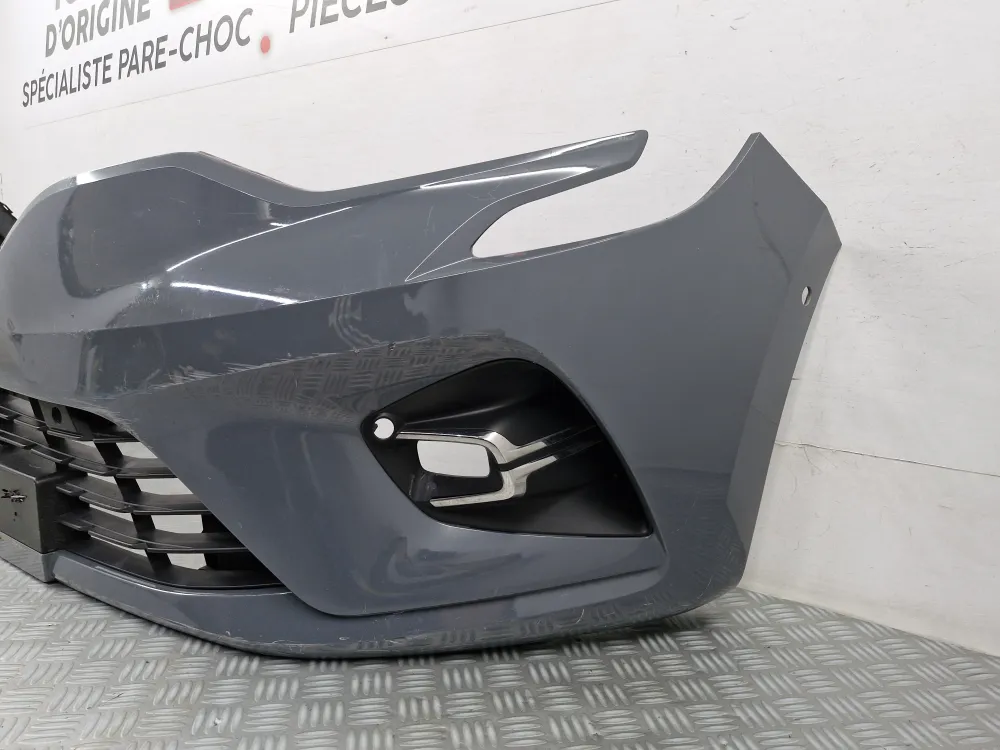 Renault Clio 5 Első lökhárító 1. fázis (2019.04-től) – Eredeti használt alkatrész
