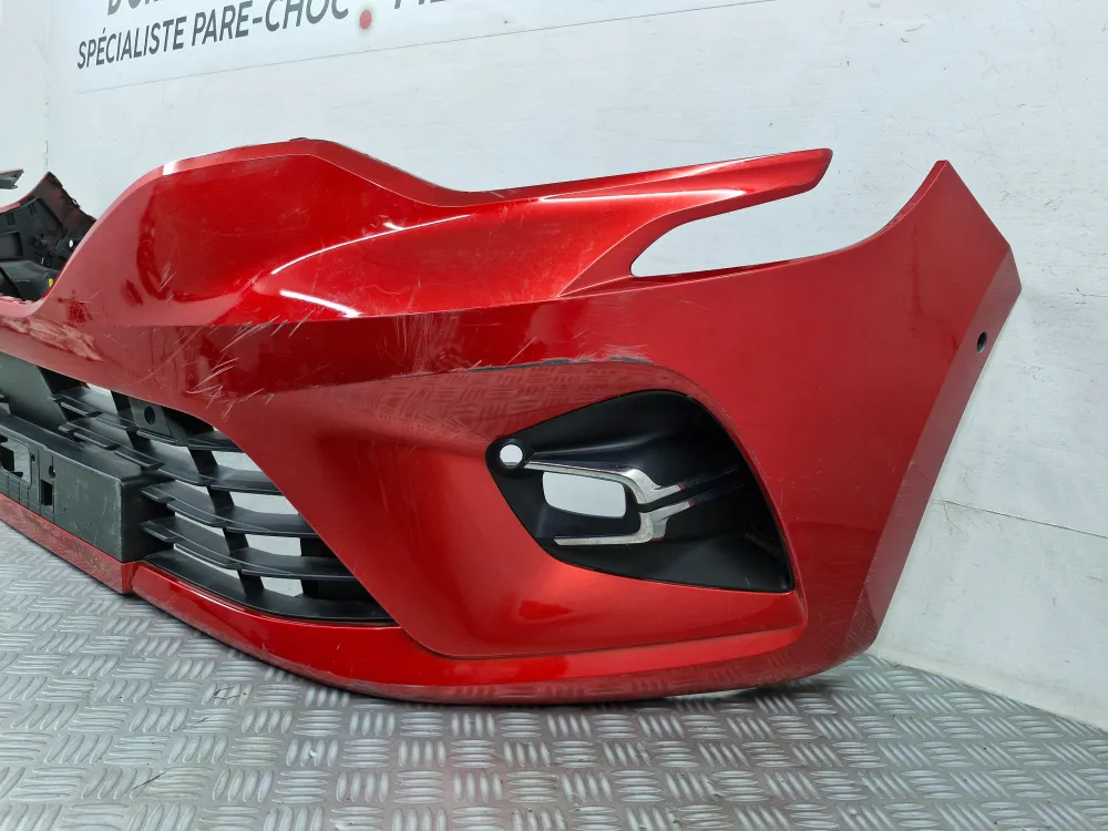 Renault Clio 5 Phase 1 (04/2019+) első lökhárító eredeti használt