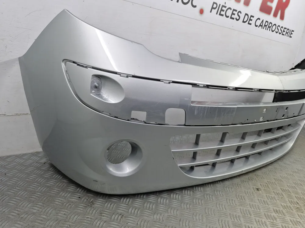 Renault Kangoo 2 Első lökhárító, eredeti használt (2008–2013)