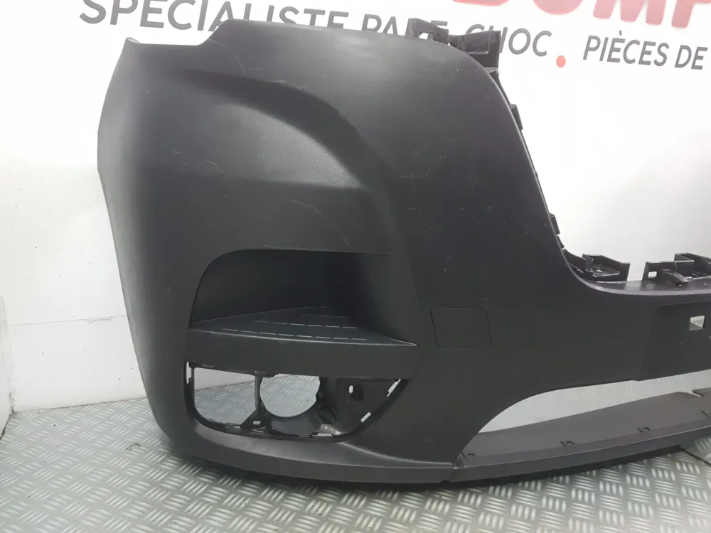 Renault Master 3 Fázis 3 első lökhárító (2019.09-től) - Eredeti új