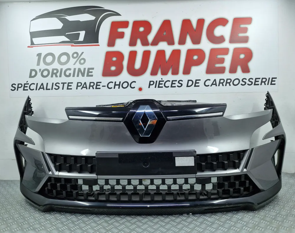 Renault Mégane 5 első lökhárító (2021.12-től) - Eredeti használt alkatrész
