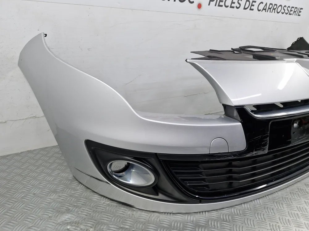 Renault Mégane 3 Fázis 2 (01/2012 - 06/2014) első lökhárító – Használt