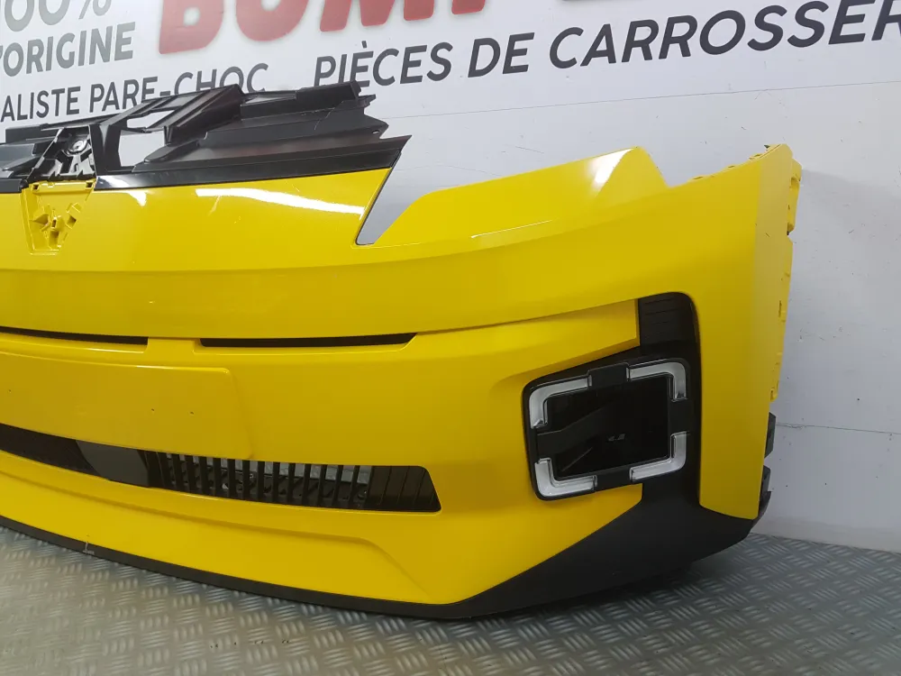 Teljes első lökhárító Renault R5 (2024.06-tól) – Eredeti használt darab