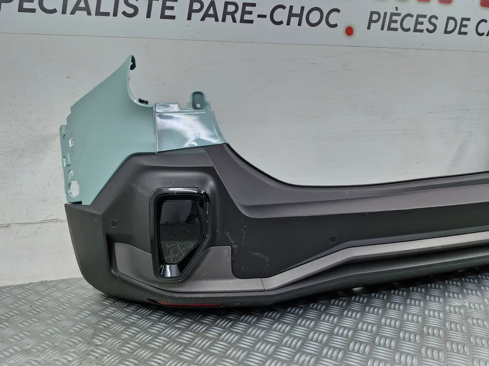 Teljes hátsó lökhárító Renault 4 R4 2024+ — Használt radarral