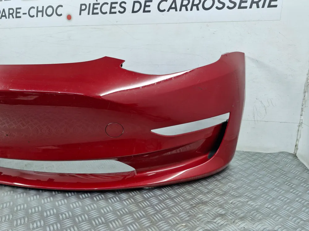 Első lökhárító Tesla Model 3 1. fázis (2019.04-től) – Eredeti használt alkatrész radark és Park Assist nélkül