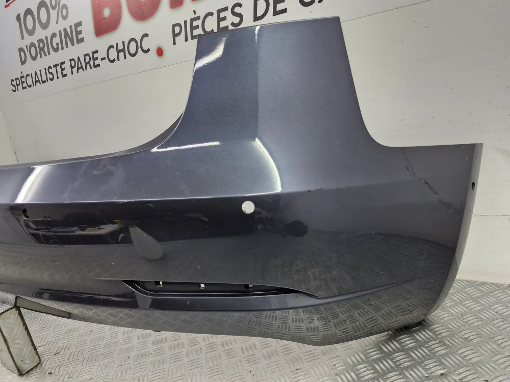 Használt Tesla Model 3 hátsó lökhárító