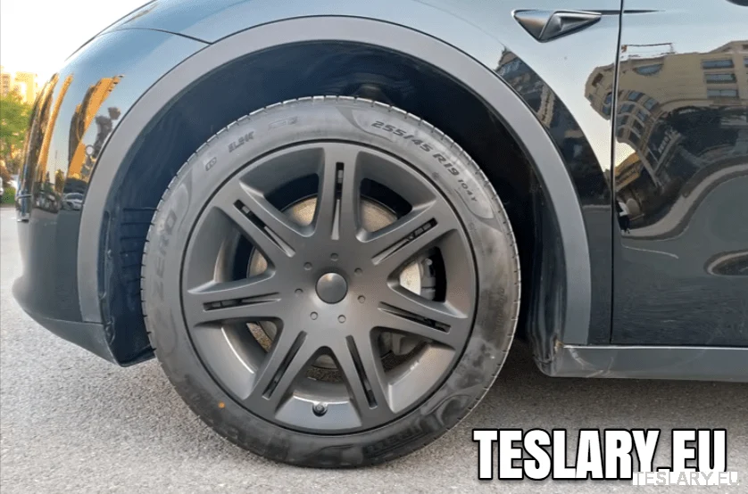 TESLA MODEL Y 19" EGYEDI S9 TELJES FEDÉSŰ KERÉKAGYAK