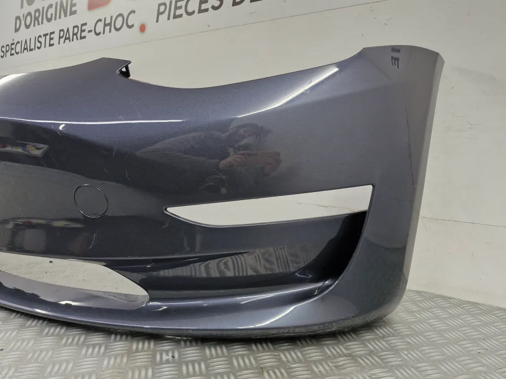 Tesla Model 3 Phase 1 első lökhárító (2019.04-től) – eredeti használt