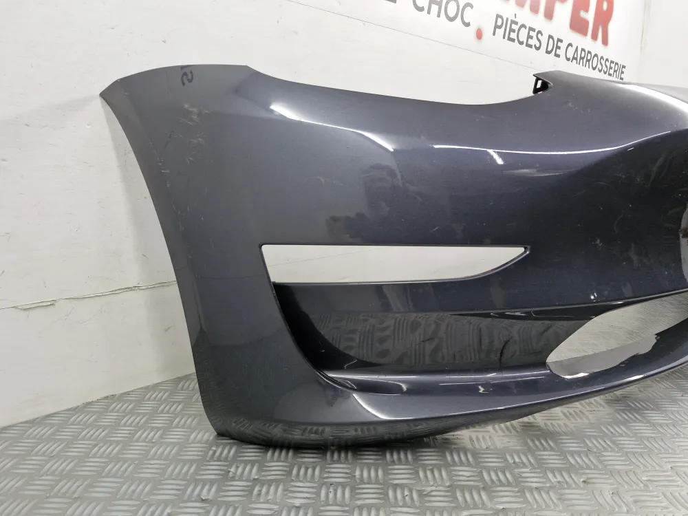 Tesla Model 3 Phase 1 első lökhárító (2019.04-től) – eredeti használt
