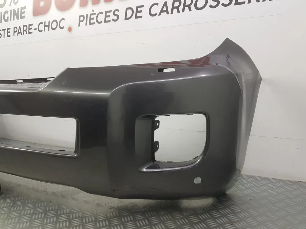 Használt Toyota Land Cruiser első lökhárító