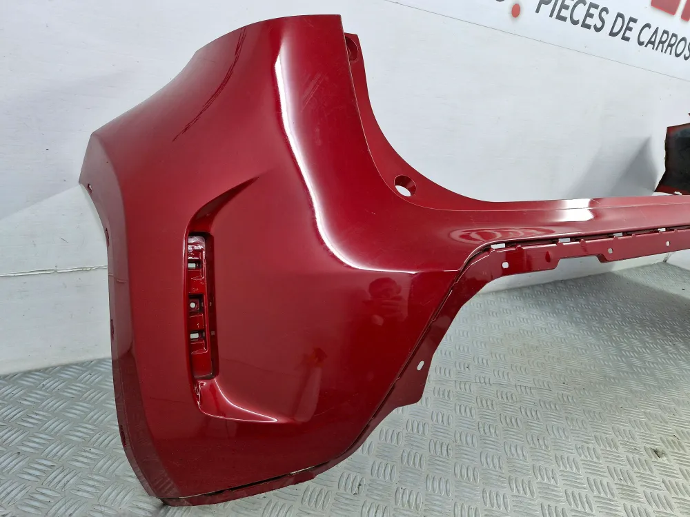 Használt Toyota Yaris Cross hátsó lökhárító