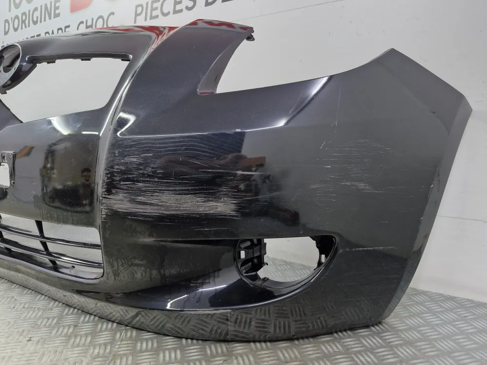 Használt Toyota Yaris II Fázis 1 első lökhárító