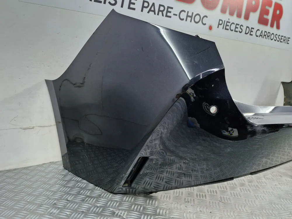 Hátsó lökhárító Toyota Corolla Break használt eredeti alkatrész 2019-től