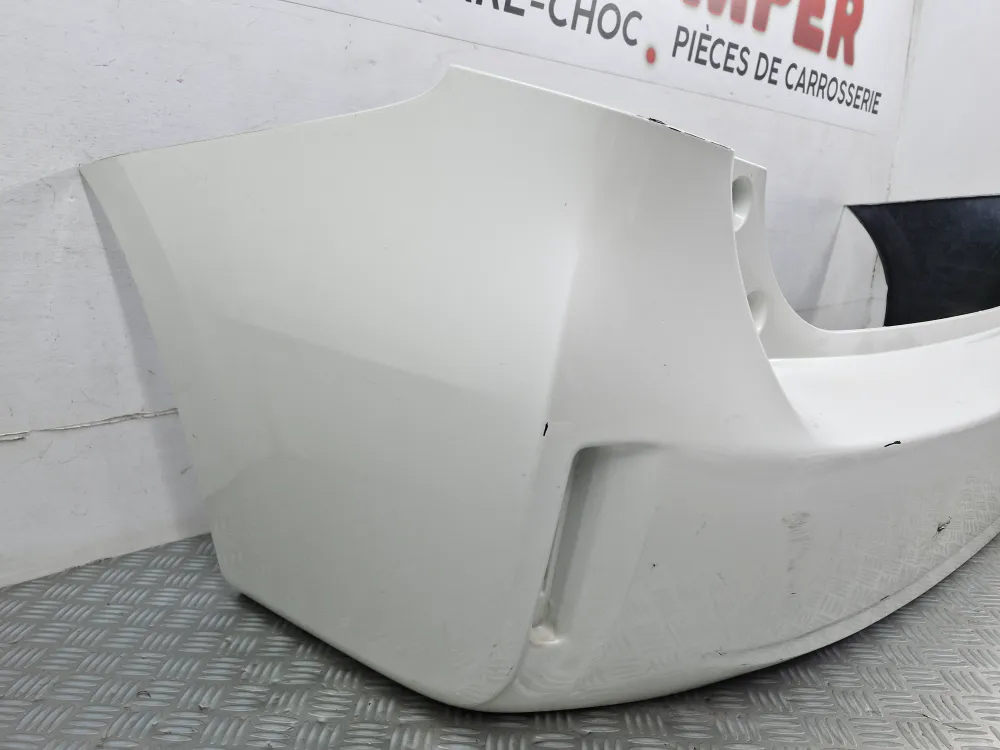 Hátsó lökhárító Toyota Prius Plus 1. fázis (04/2012) eredeti használt