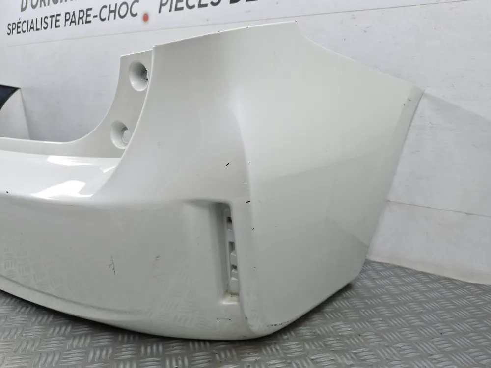 Hátsó lökhárító Toyota Prius Plus 1. fázis (04/2012) eredeti használt