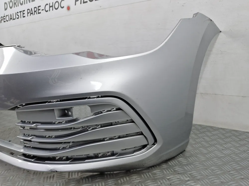Első lökhárító Volkswagen Golf 8 (2019.09-től) — Eredeti használt