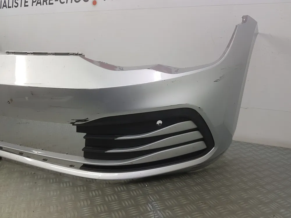 Első lökhárító Volkswagen Golf 8 (2019-től) – Eredeti használt darab