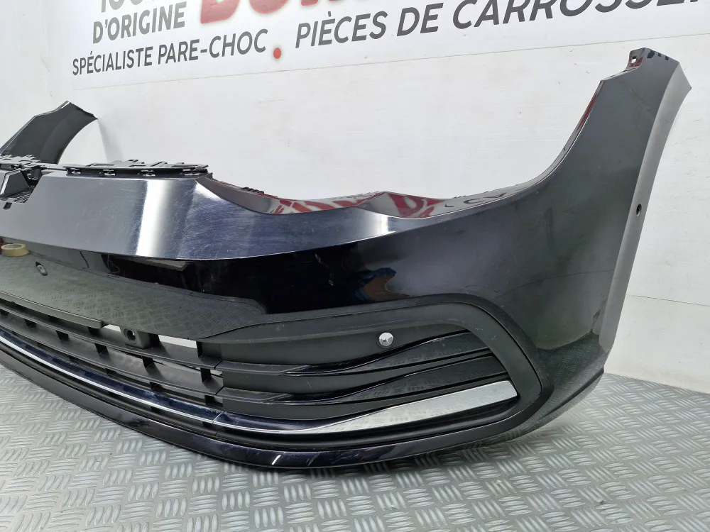 Első lökhárító Volkswagen Golf 8 1. fázis (2019.09-től) – Eredeti használt alkatrész