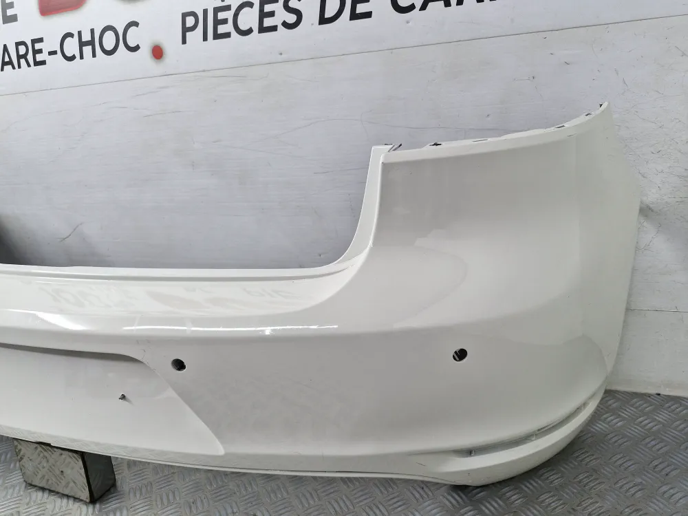 Hátsó lökhárító Volkswagen Golf 6 (2008-2013) – Eredeti használt radarokkal