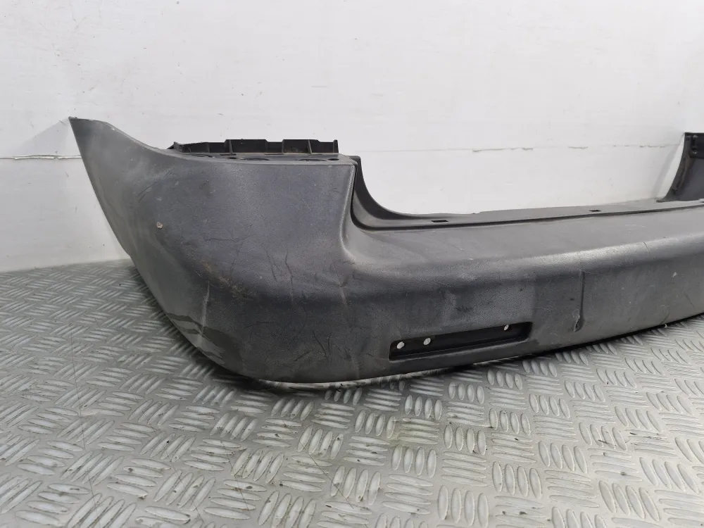 Hátsó lökhárító Volkswagen Transporter T5 1. fázis (2003-2009) – Eredeti használt darab