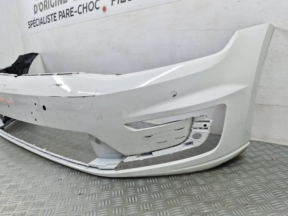 Volkswagen Golf 7 GTE (2012-2017) első lökhárító – Eredeti használt radarokkal