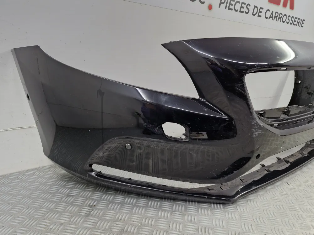Első lökhárító Volvo V40 (2012.11 - 2017.11) – Eredeti használt alkatrész