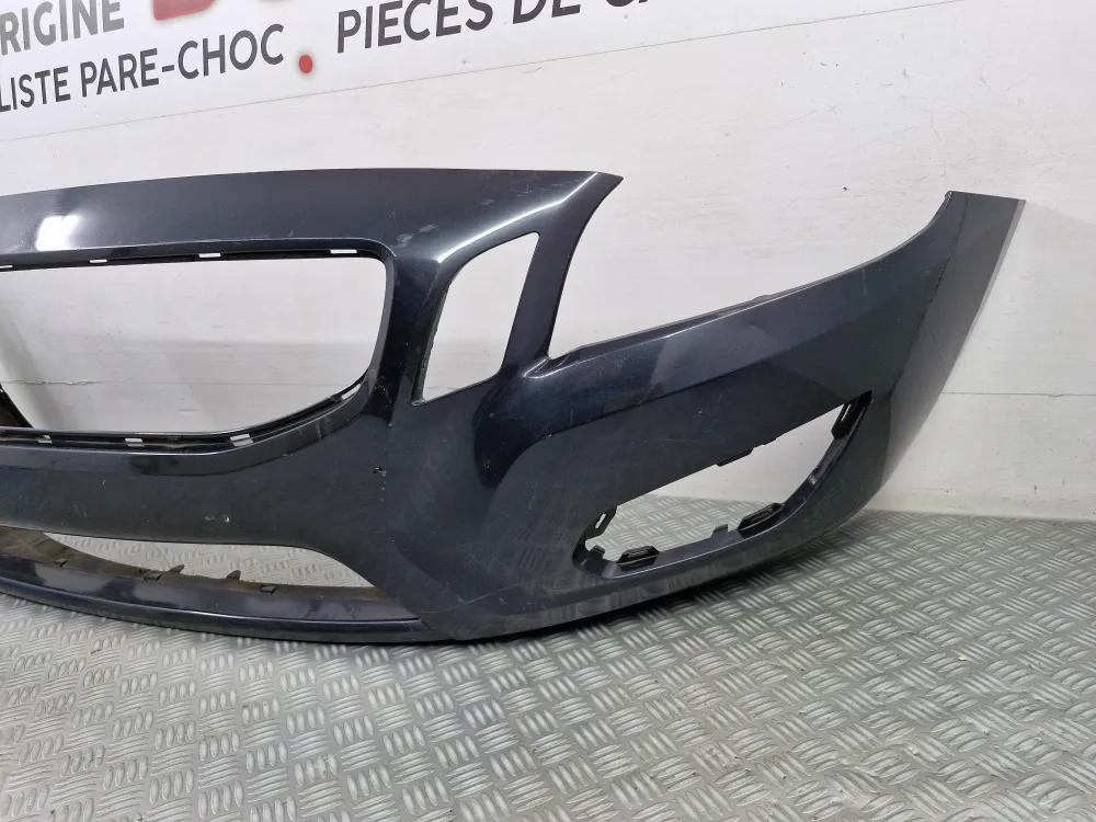 Első lökhárító Volvo V60/S60 fázis 1 használt