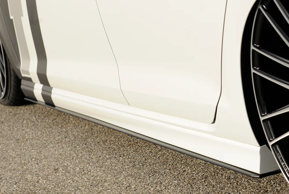 Rieger oldalsó küszöbök Volkswagen Golf MK7 R / R-Line