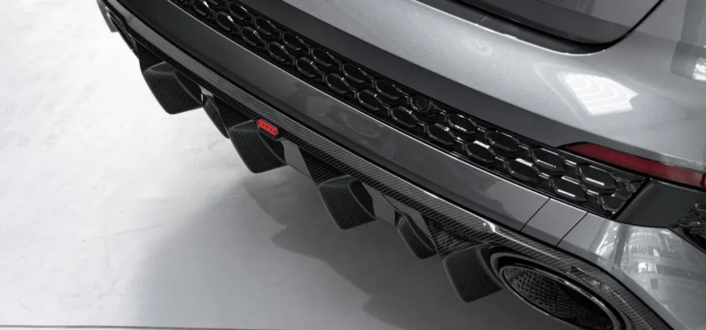 Urban Automotive karbon diffúzor Audi RS3 8Y szedánhoz