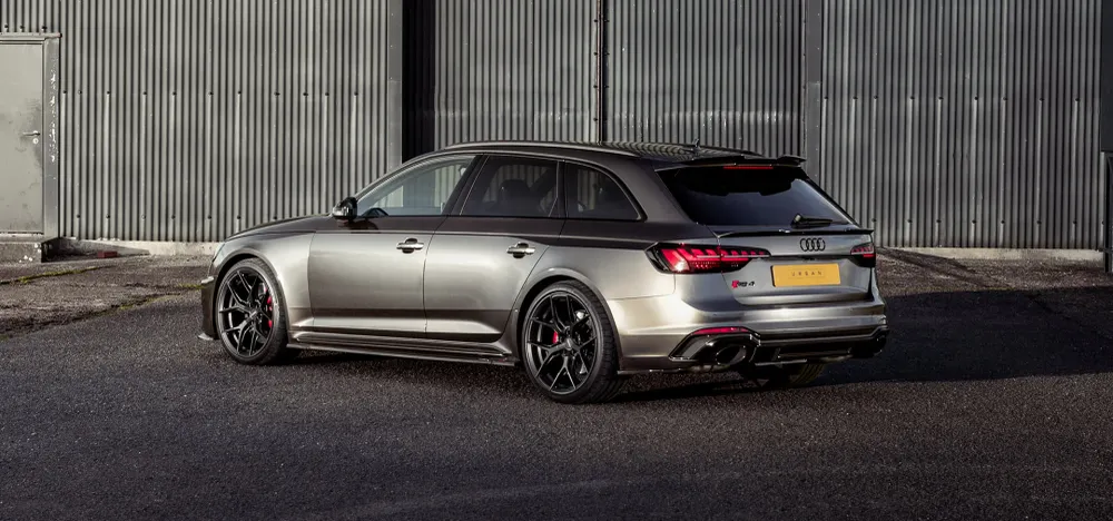 Urban Automotive karbon diffúzor oldalsó küszöb Audi RS4 B9.5