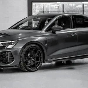 Urban Automotive karbon teljes készlet Audi RS3 8Y limuzinhoz