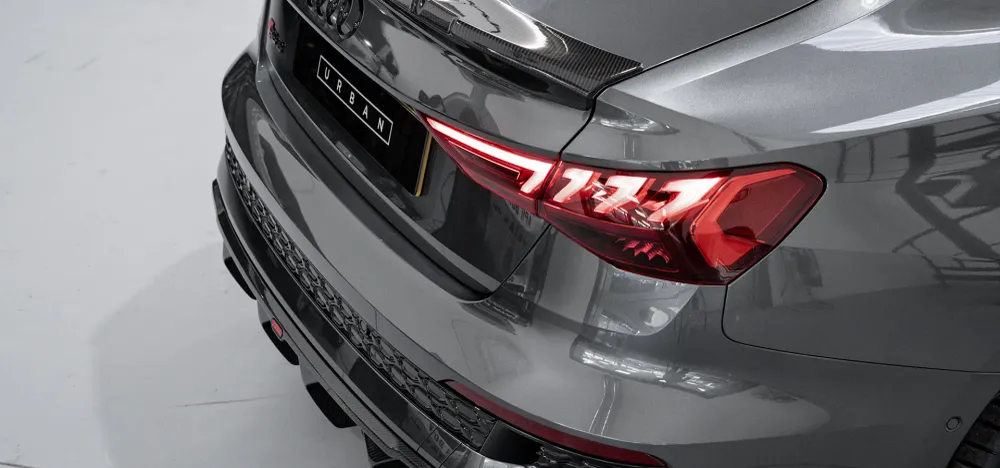 Urban Automotive szénszálas spoilerléc Audi RS3 8Y szedánhoz