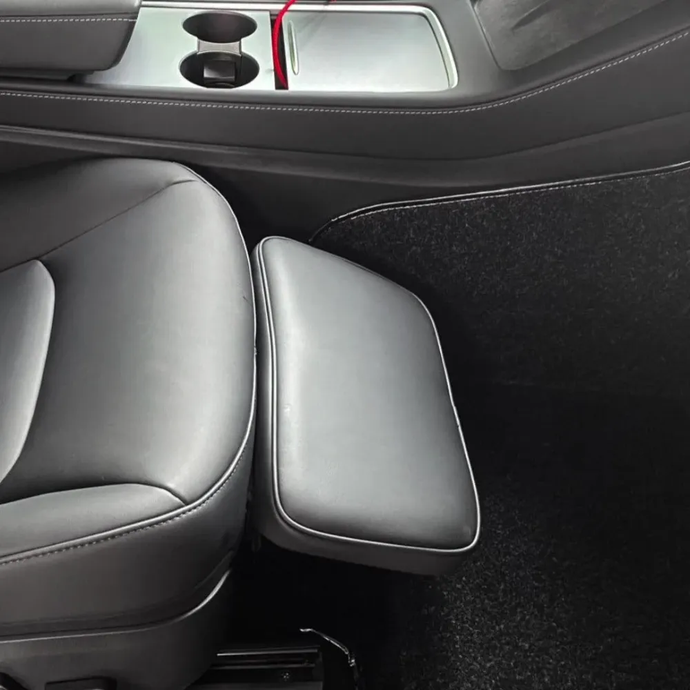 Tesla Model 3/Y Co-Pilot elektromos lábtartó állítható funkcióval