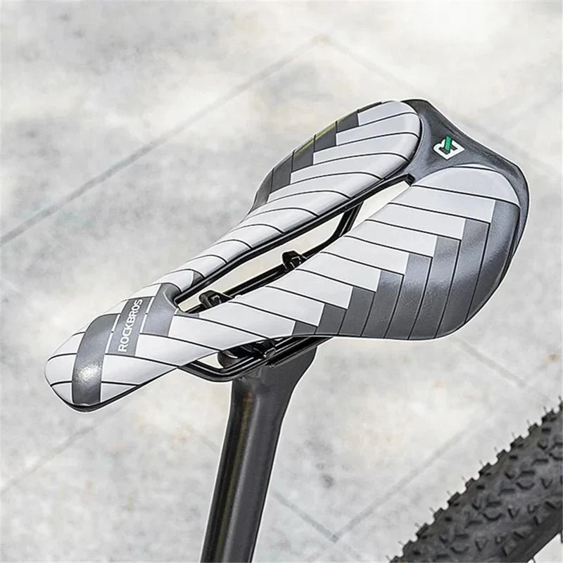Lélegző PU bőr országúti és MTB kerékpárnyereg