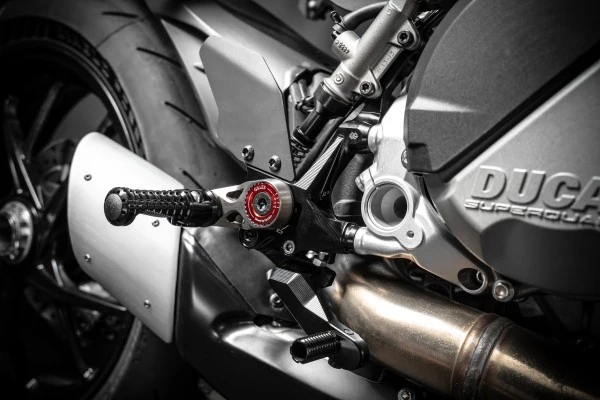 lábtartó MUE2 - Ducati, Streetfighter V2, 3F (2022 - )