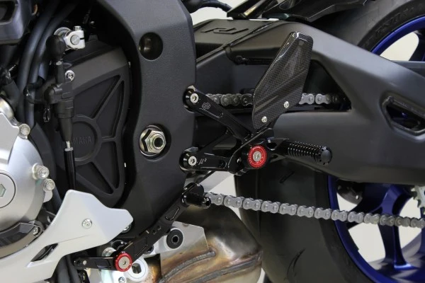 lábtartó MUE2 - Yamaha, YZF-R1 GYTR; Yamaha, YZF-R1, RN32 (2015 - 2016); Yamaha, YZF-R1, RN49 (2017 - 2019); Yamaha, YZF-R...