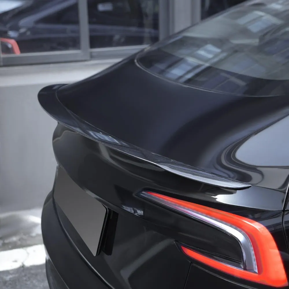 Highland 2024+ Tesla Model 3 karbon sport spoiler - eredeti gyári stílus