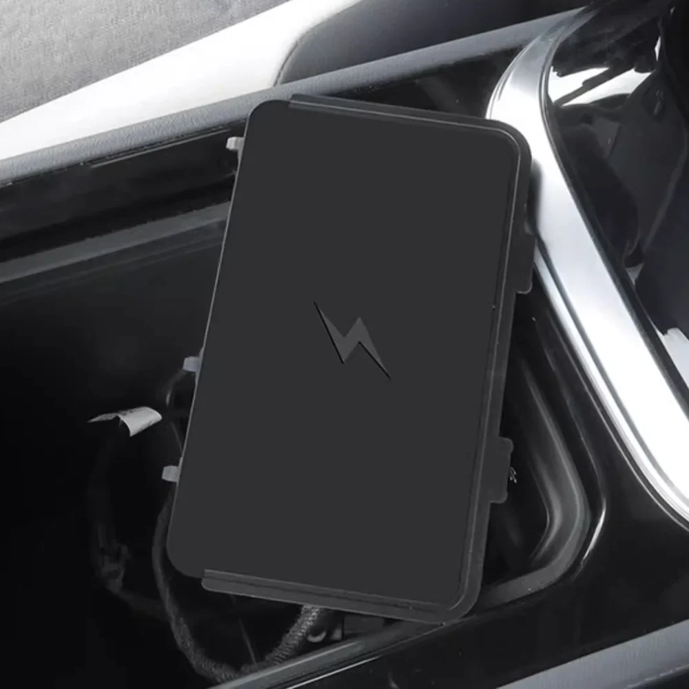 Vezeték nélküli telefontöltő VW ID.4 2024-2025-höz
