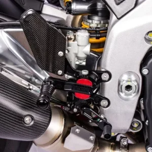 állítható lábtartó VCR38GT - Aprilia, RSV4 / Factory, KY (2021 - ); Aprilia, RSV4 / Factory, XP (2025 - ); Aprilia, RSV4 1...