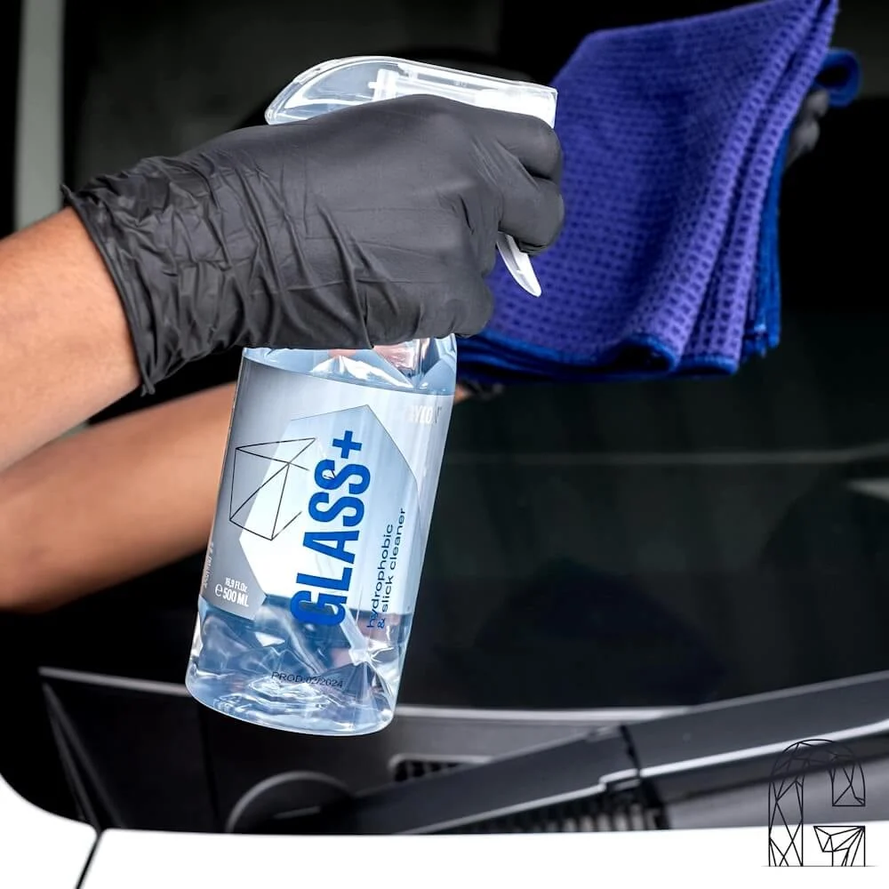 Üvegtisztító hidrofób hatással Gyeon Plus, 500ml