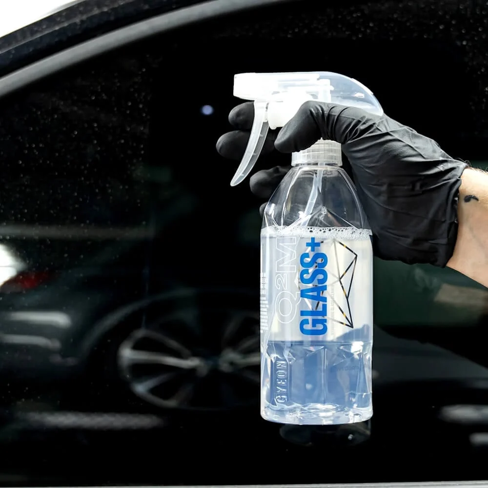 Üvegtisztító hidrofób hatással Gyeon Plus, 500ml